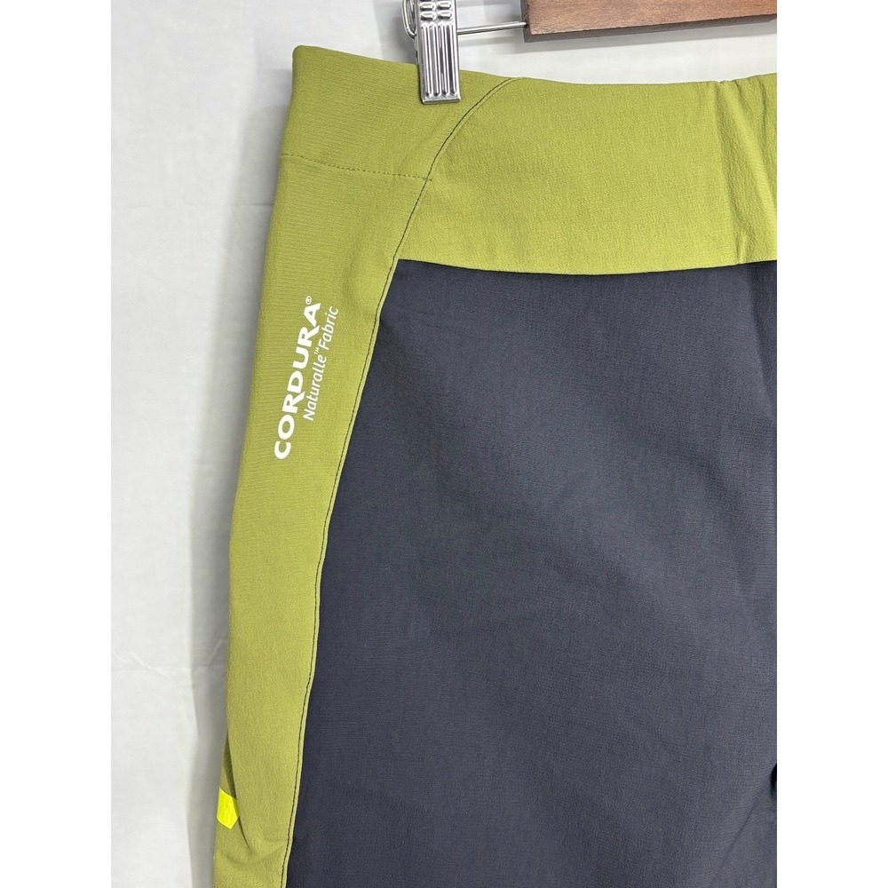Oakley Maven‎ Scrub Short Mens Fern Logo Regular Fit Zipper Pockets Stretch 36 - Picture 6 of 16
